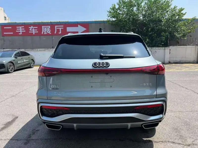 Audi Q5L 2026 2.0T Exclusive Edition for Million Users — миниатюра 4