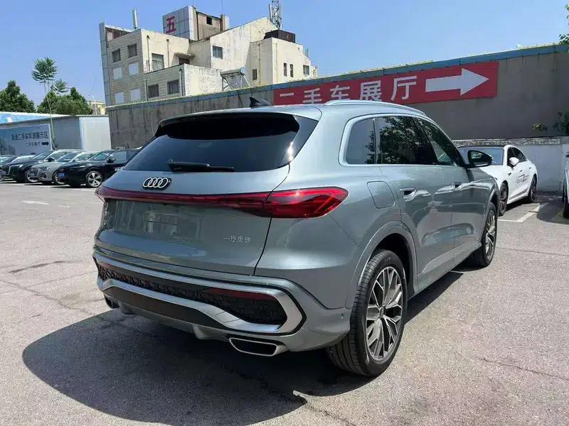 Audi Q5L 2026 2.0T Exclusive Edition for Million Users — миниатюра 5