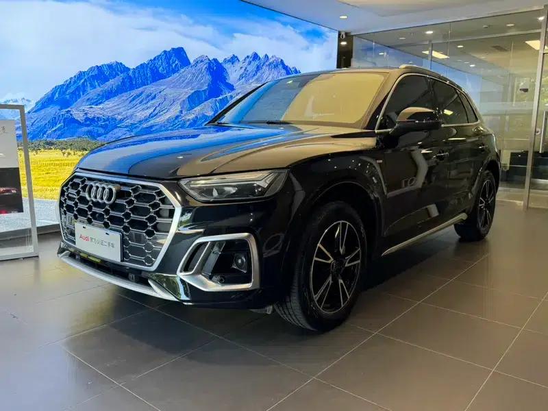 Audi Q5L 2022 40T Fashion Dynamic Edition — миниатюра 1