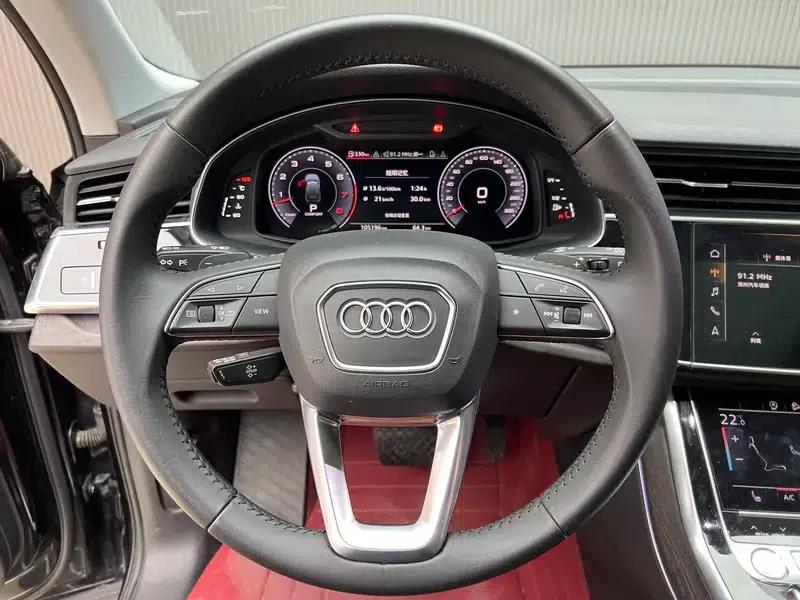 Audi Q7 2020 55 TFSI quattro Black Knight Edition — миниатюра 12