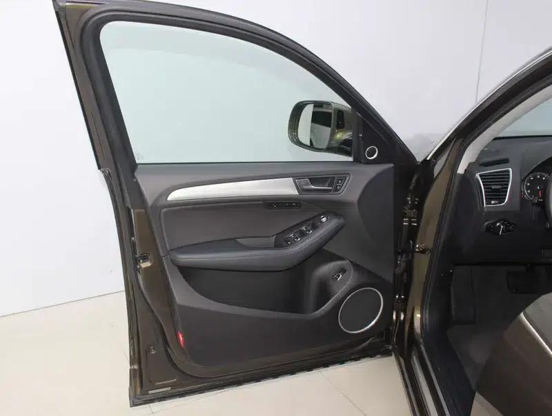 Audi Q5 (Imported) 2013 45 TFSI quattro Sport — миниатюра 18