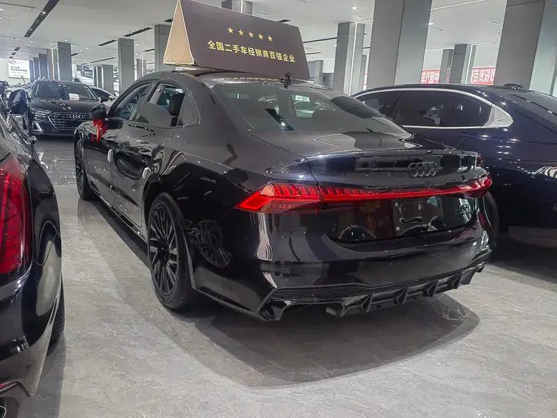 Audi A7L 2024 45 TFSI S-line Dream Crystal Package — миниатюра 4