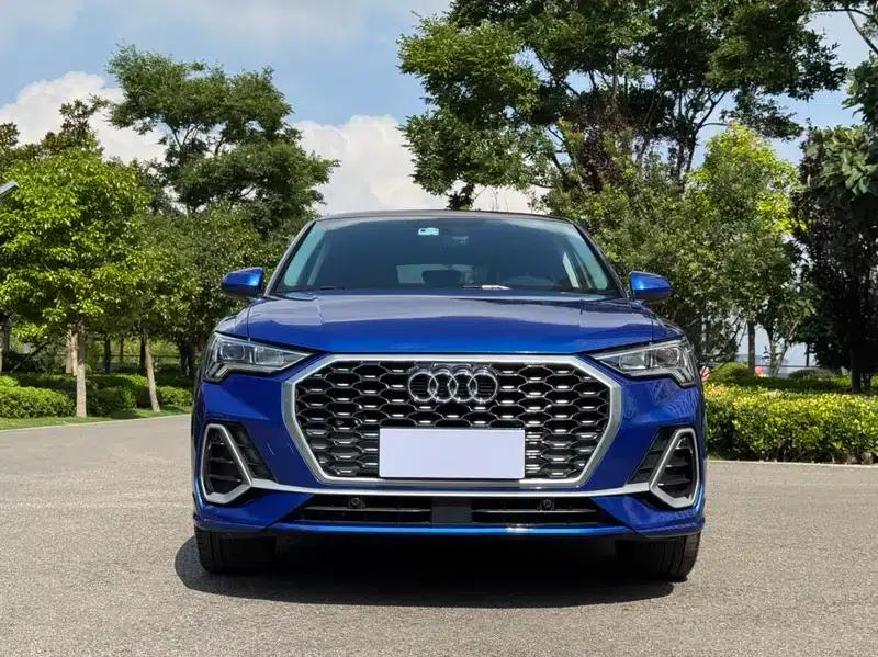 Audi Q3 Sportback 2022 40 TFSI Fashion Edition — миниатюра 2