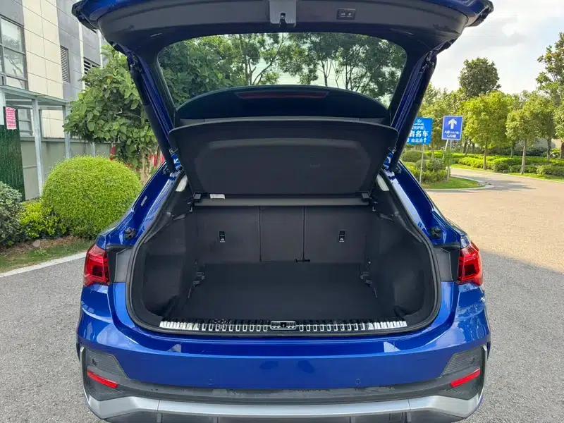 Audi Q3 Sportback 2022 40 TFSI Fashion Edition — миниатюра 39