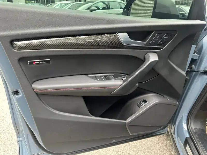 Audi Q5L Sportback 2022 Facelift 40 TFSI RS Package (Extreme Performance) — миниатюра 14