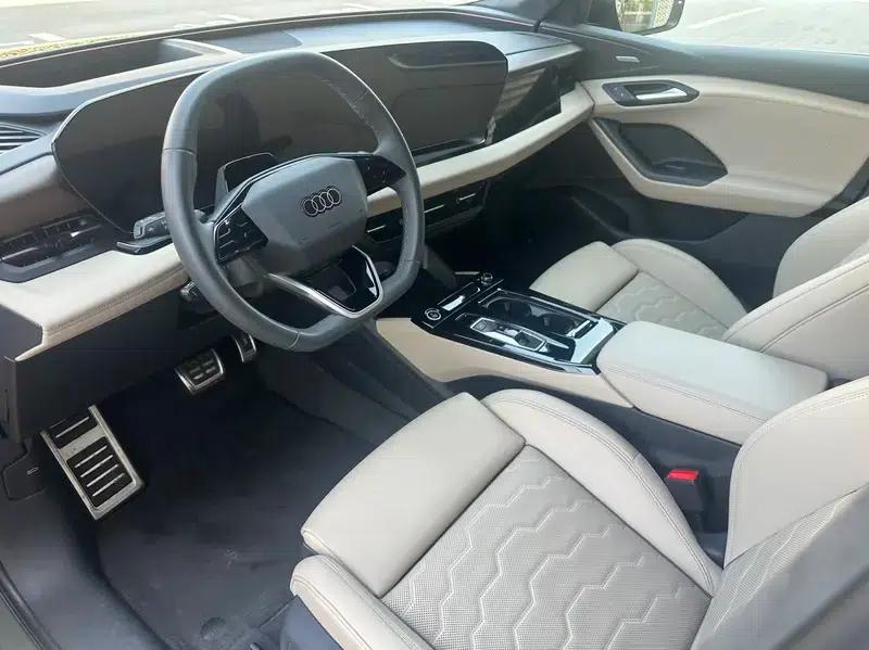 Audi Q6L e-tron 2026 First Edition — миниатюра 12