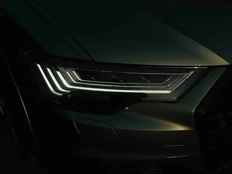2021 Audi A6 (Imported) allroad quattro Explorer 55 TFSI Premium Off-Road Model — миниатюра 13