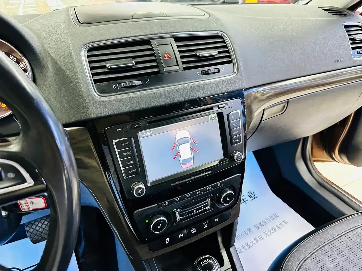 Yeti 2014 1.8TSI DSG Off-Road Edition — миниатюра 36