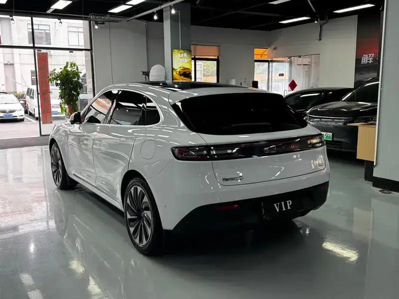 Wenjie M5 2022 Extended Range AWD Performance Edition — миниатюра 4