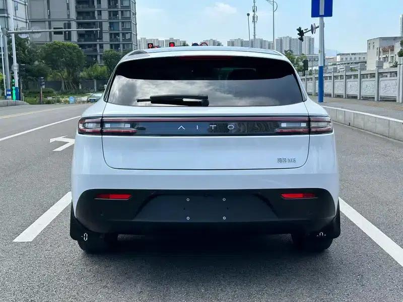 Wenjie M5 2022 Extended Range Rear-Wheel Drive Standard Edition — миниатюра 5