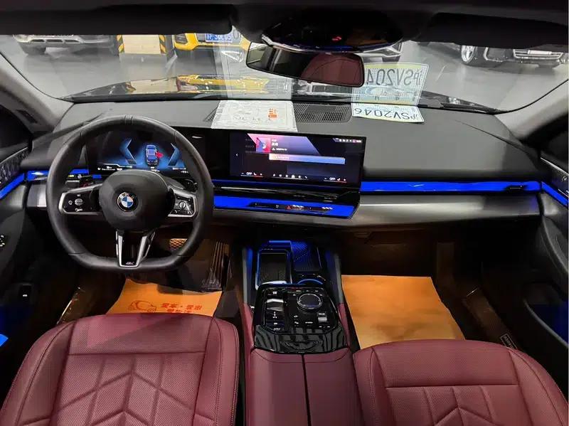 2024 BMW 5 Series 530Li Leading Edition M Sport Package — миниатюра 7
