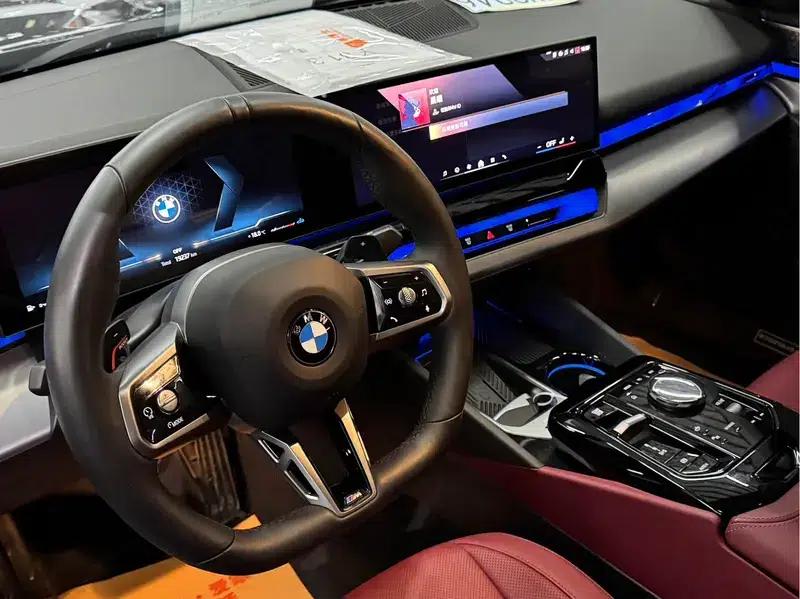 2024 BMW 5 Series 530Li Leading Edition M Sport Package — миниатюра 8
