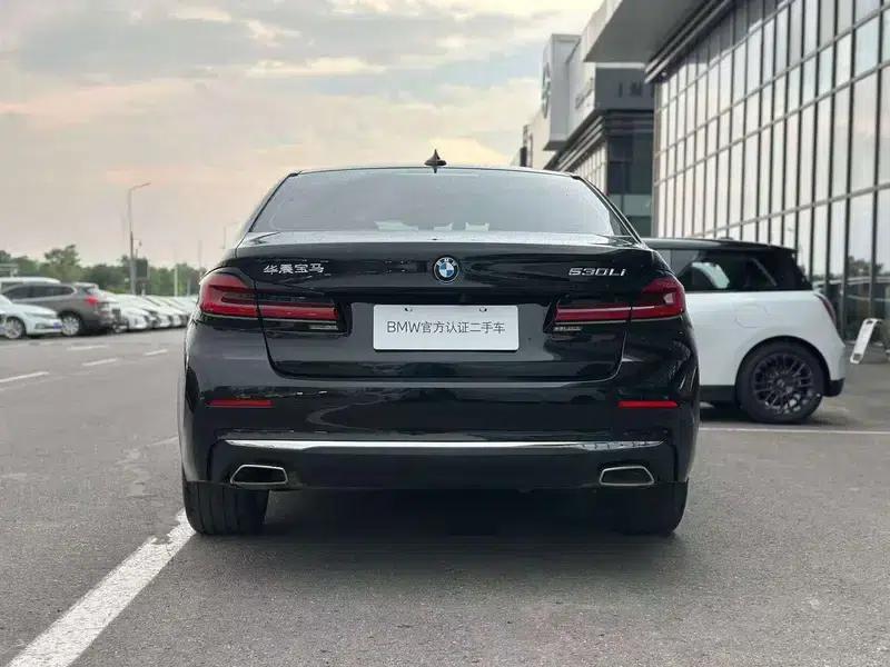 2022 BMW 5 Series 530Li Luxury M Sport Package — миниатюра 5