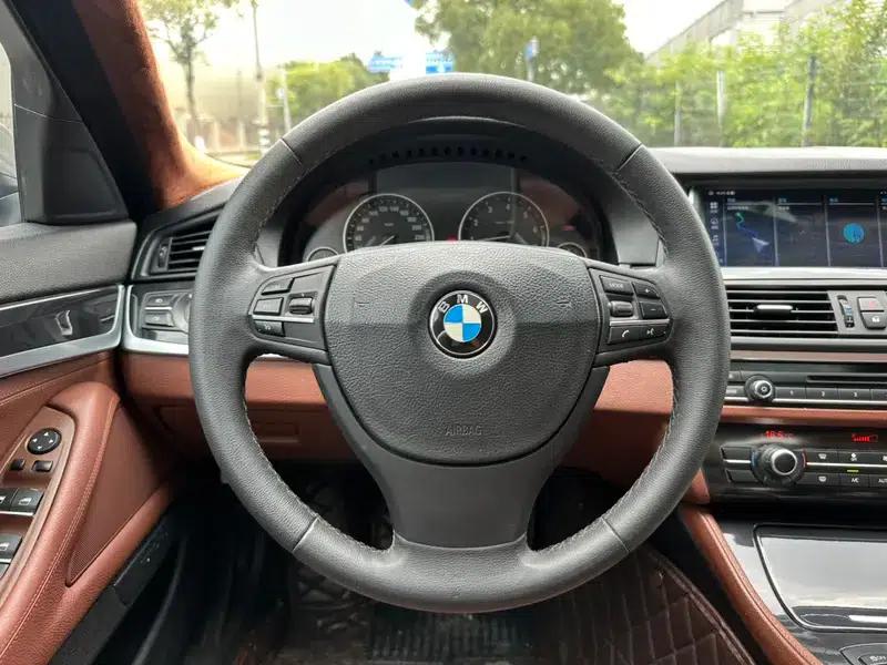 BMW 5 Series 2013 520Li Elegant Edition — миниатюра 12