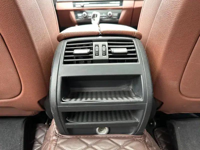BMW 5 Series 2013 520Li Elegant Edition — миниатюра 8