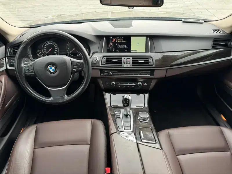 2017 BMW 5 Series 525Li Luxury Design Package — миниатюра 7