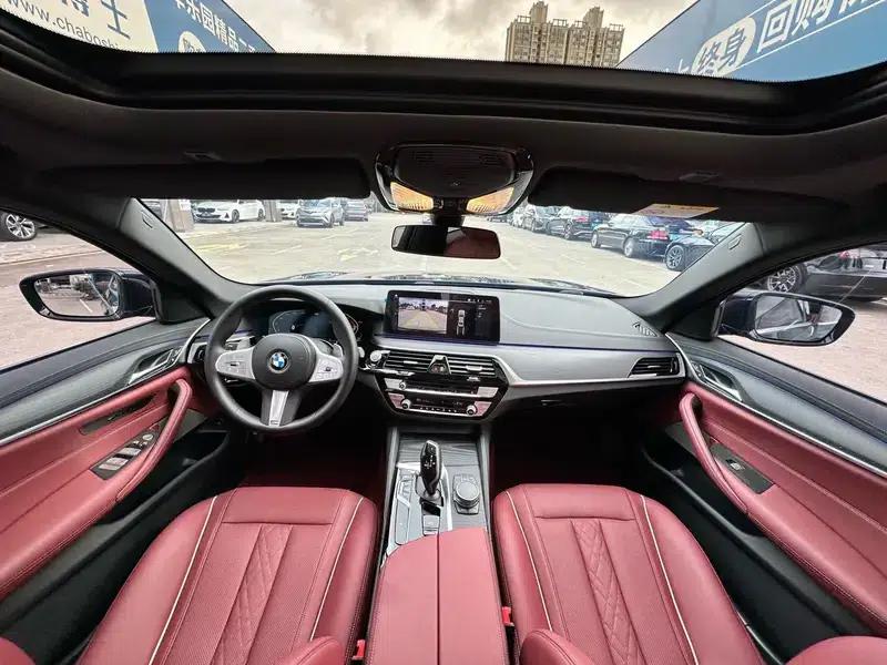 2023 BMW 5 Series 530Li Leading Edition M Sport Package — миниатюра 10