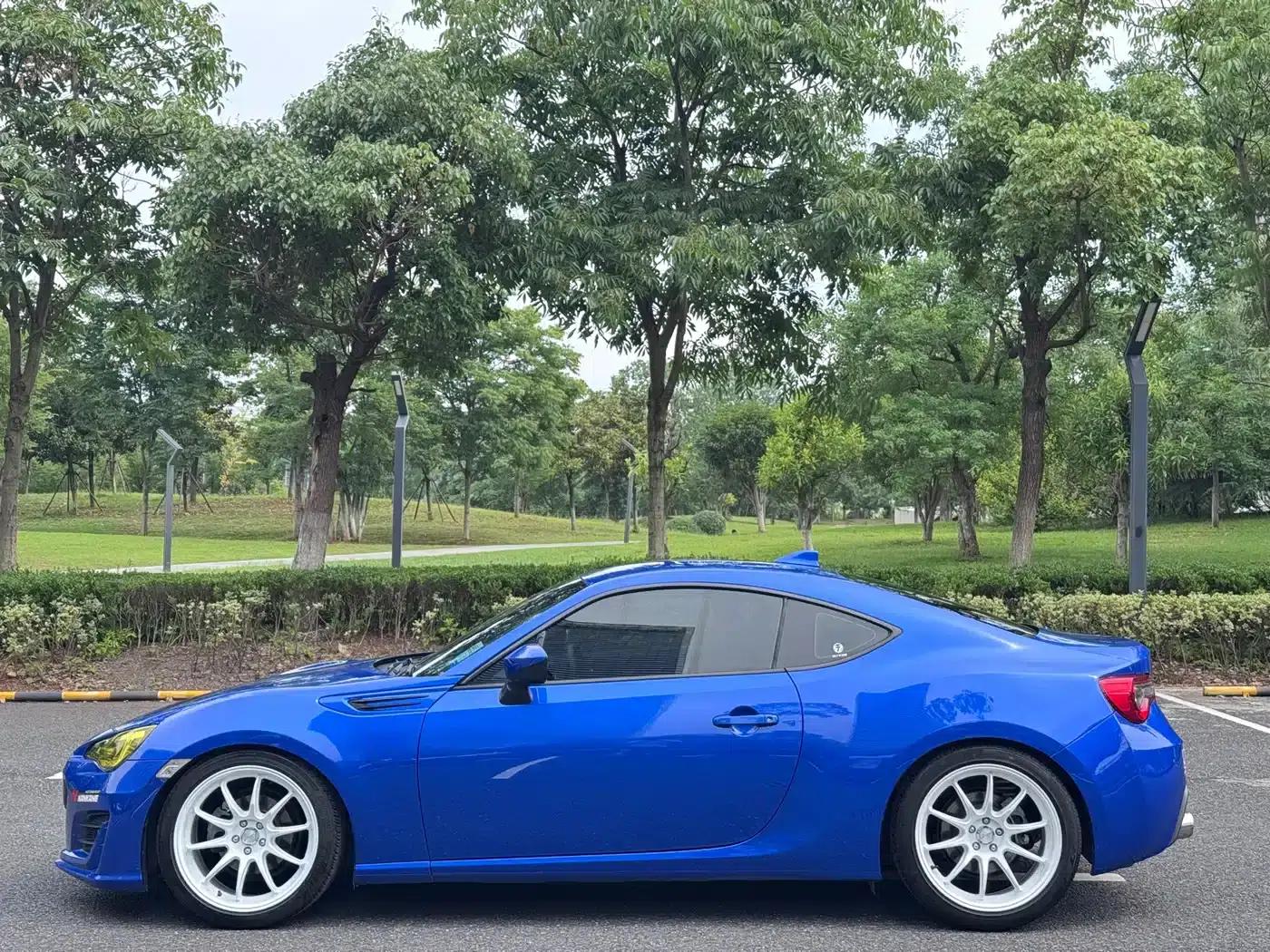 Subaru BRZ 2017 2.0i Manual Type-S — миниатюра 3