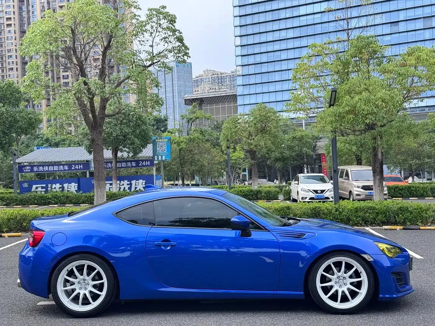 Subaru BRZ 2017 2.0i Manual Type-S — миниатюра 5