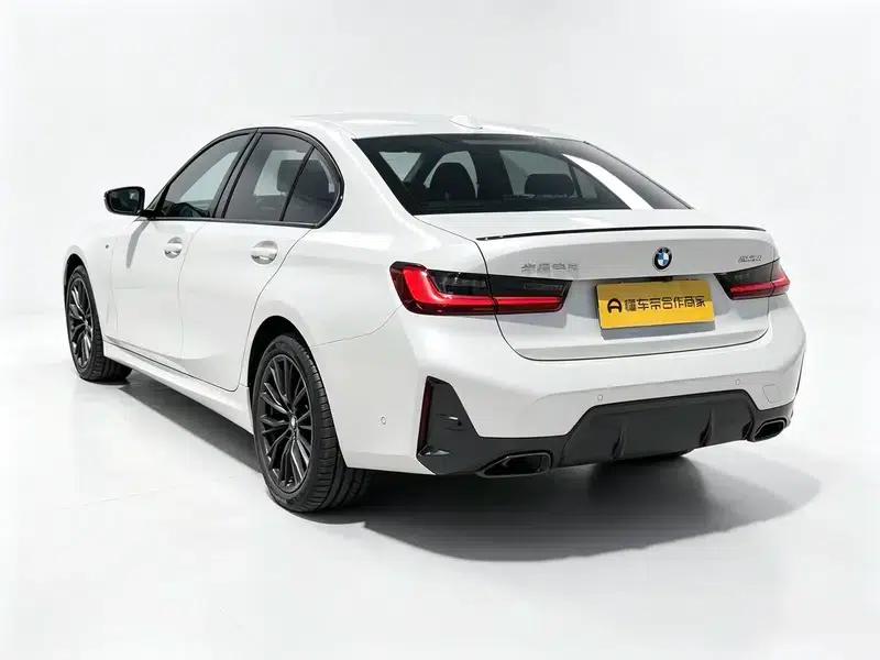 2023 BMW 3 Series 325i M Sport Shadow Edition — миниатюра 4