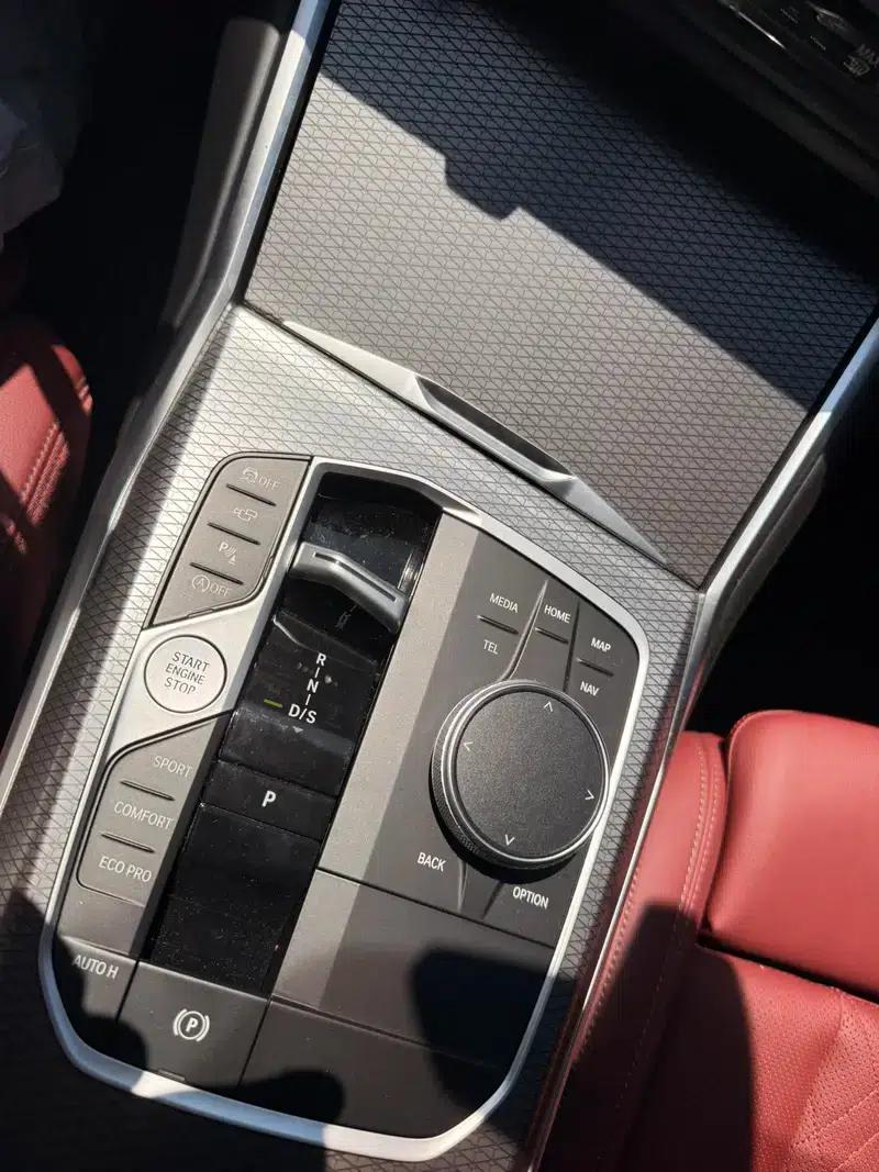 2023 BMW 3 Series 325i M Sport Shadow Edition — миниатюра 10