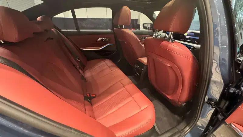 2025 BMW 3 Series 330i M Sport Shadow Edition — миниатюра 20