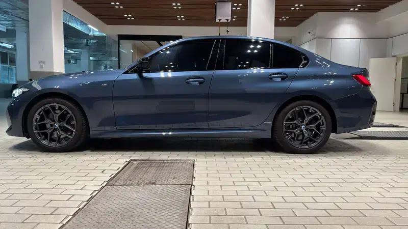 2025 BMW 3 Series 330i M Sport Shadow Edition — миниатюра 4