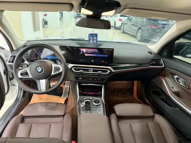 2023 BMW 3 Series 320Li M Sport Package — миниатюра 8