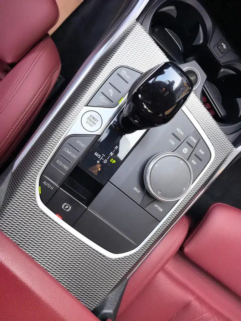 2021 BMW 3 Series 330i M Sport Shadow Edition — миниатюра 15