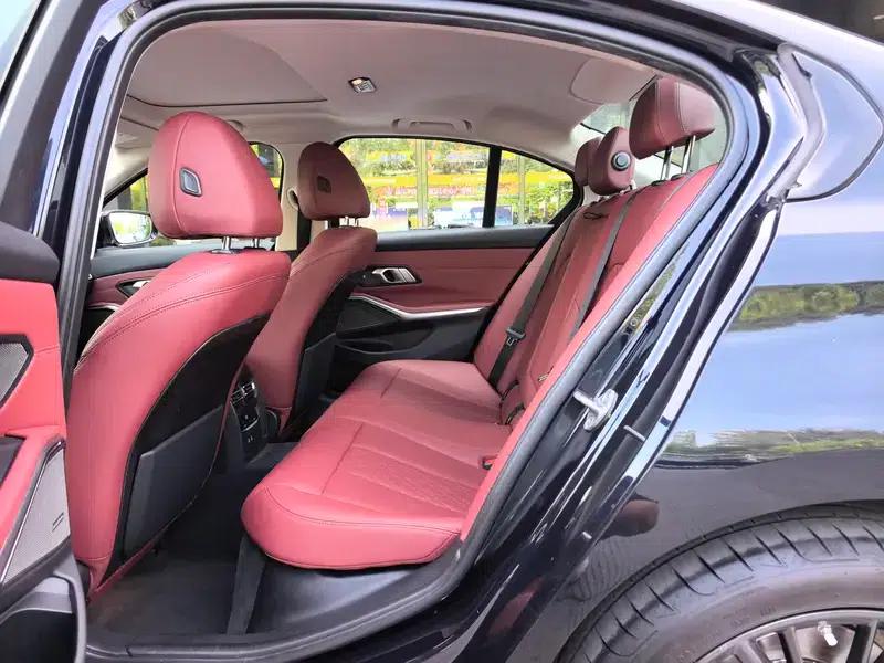 2021 BMW 3 Series 330i M Sport Shadow Edition — миниатюра 18