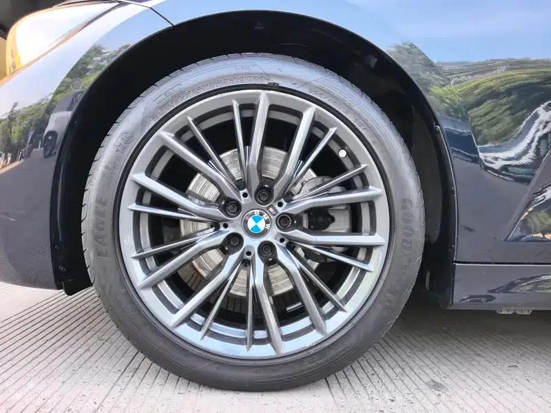 2021 BMW 3 Series 330i M Sport Shadow Edition — миниатюра 7