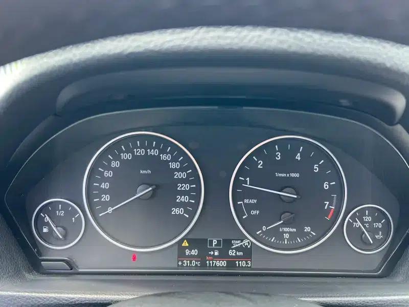 BMW 3 Series 2014 320Li Fashion Edition — миниатюра 14