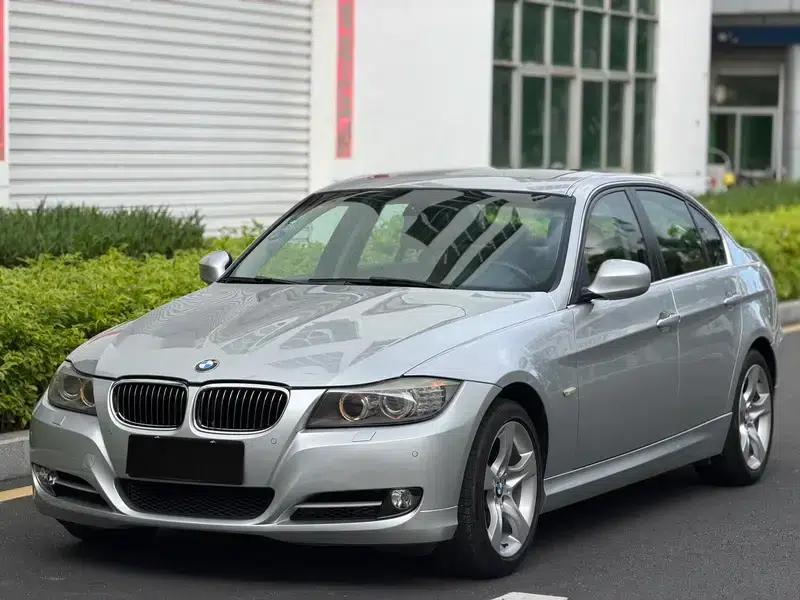 2011 BMW 3 Series 325i Luxury — миниатюра 1