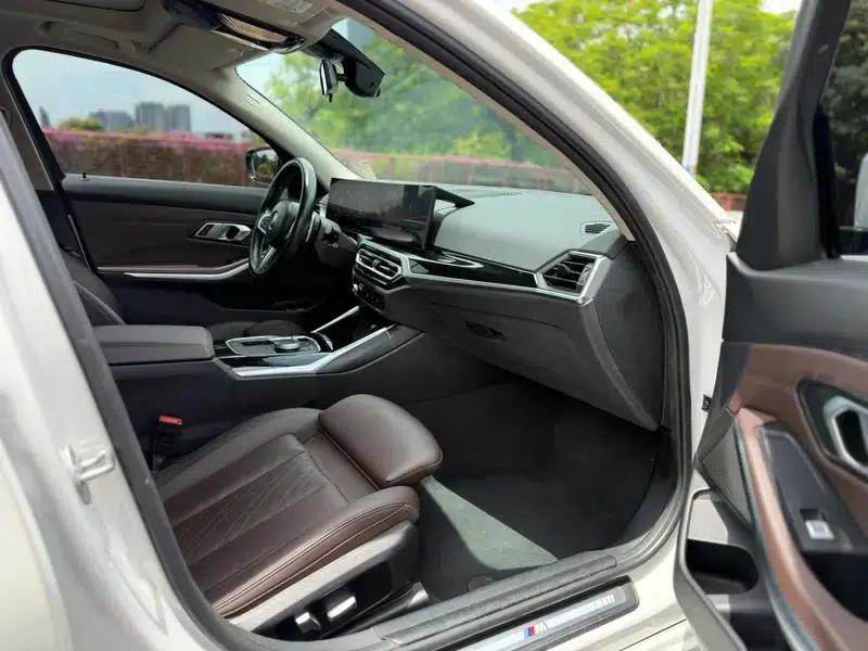 2023 BMW 3 Series 320Li M Sport Package — миниатюра 10