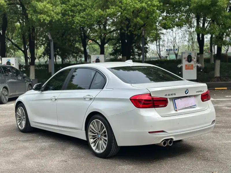 BMW 3 Series 2019 320Li Fashion Edition — миниатюра 5