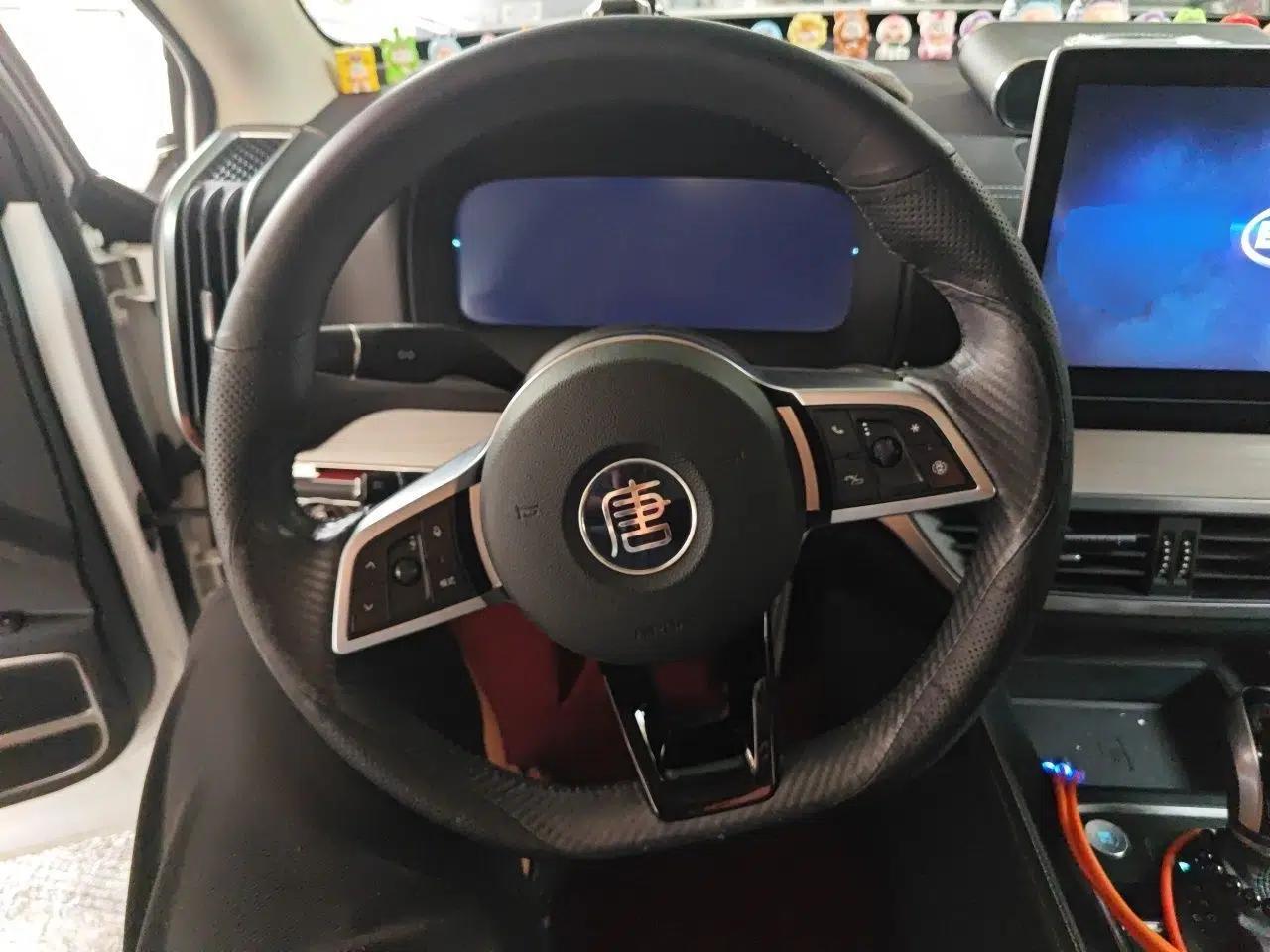 BYD Tang 2018 2.0T Automatic SmartConnect Prestige 7-Seater China V Standard — миниатюра 10