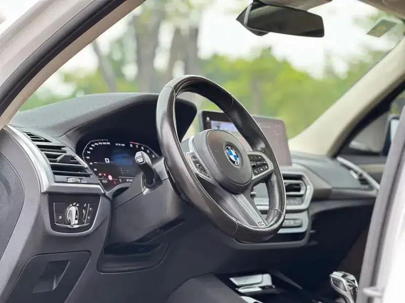 BMW X3 2022 xDrive30i Luxury M Sport Package — миниатюра 22