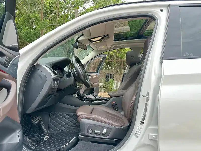 BMW X3 2022 xDrive30i Luxury M Sport Package — миниатюра 23