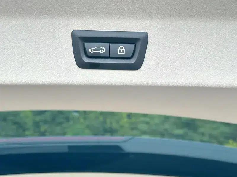BMW X3 2022 xDrive30i Luxury M Sport Package — миниатюра 10