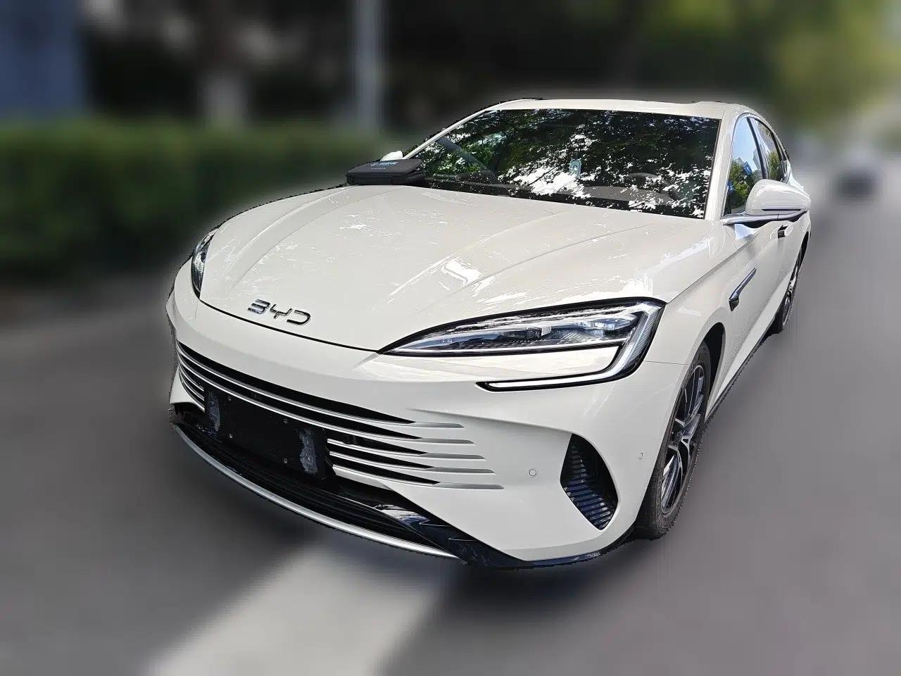 BYD Seal 07 DM-i 2025 Intelligent Driving Version DM-i 1.5L 125 km Luxury Edition — миниатюра 1