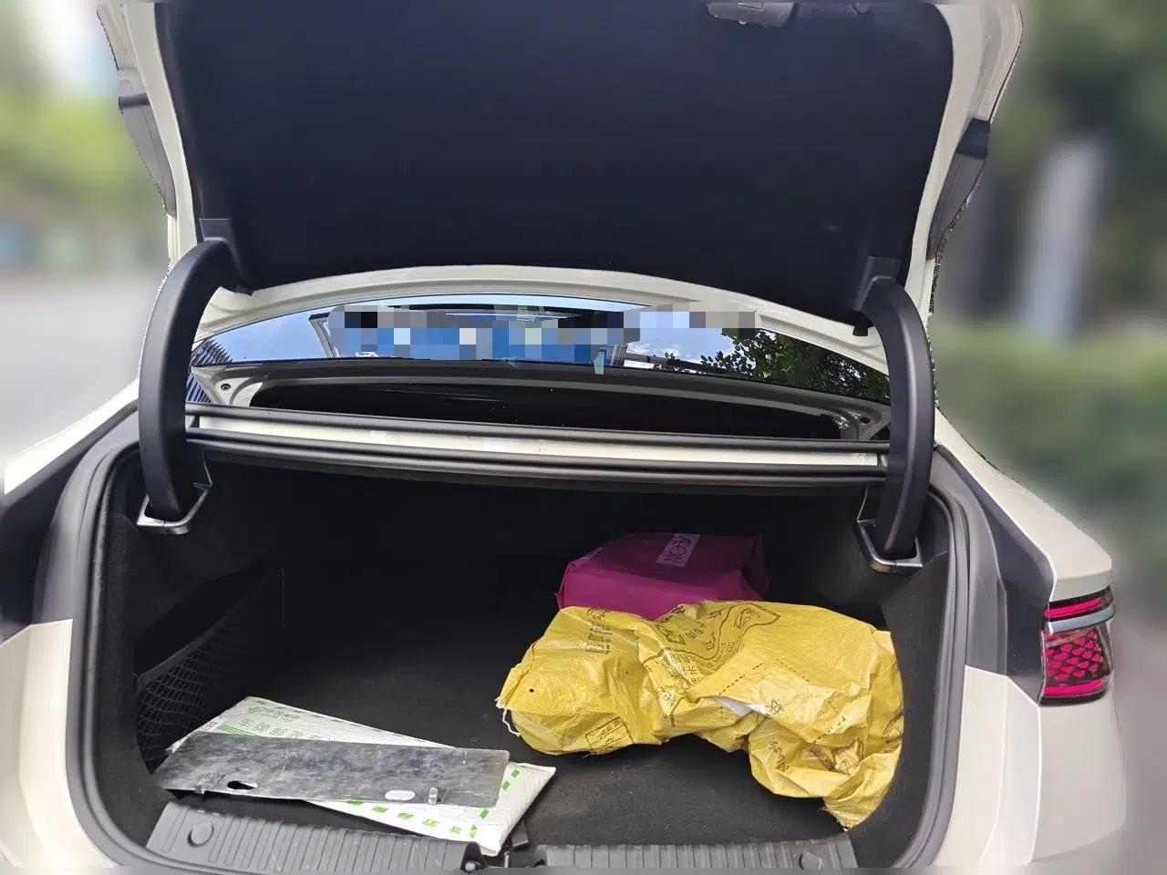 BYD Seal 07 DM-i 2025 Intelligent Driving Version DM-i 1.5L 125 km Luxury Edition — миниатюра 19