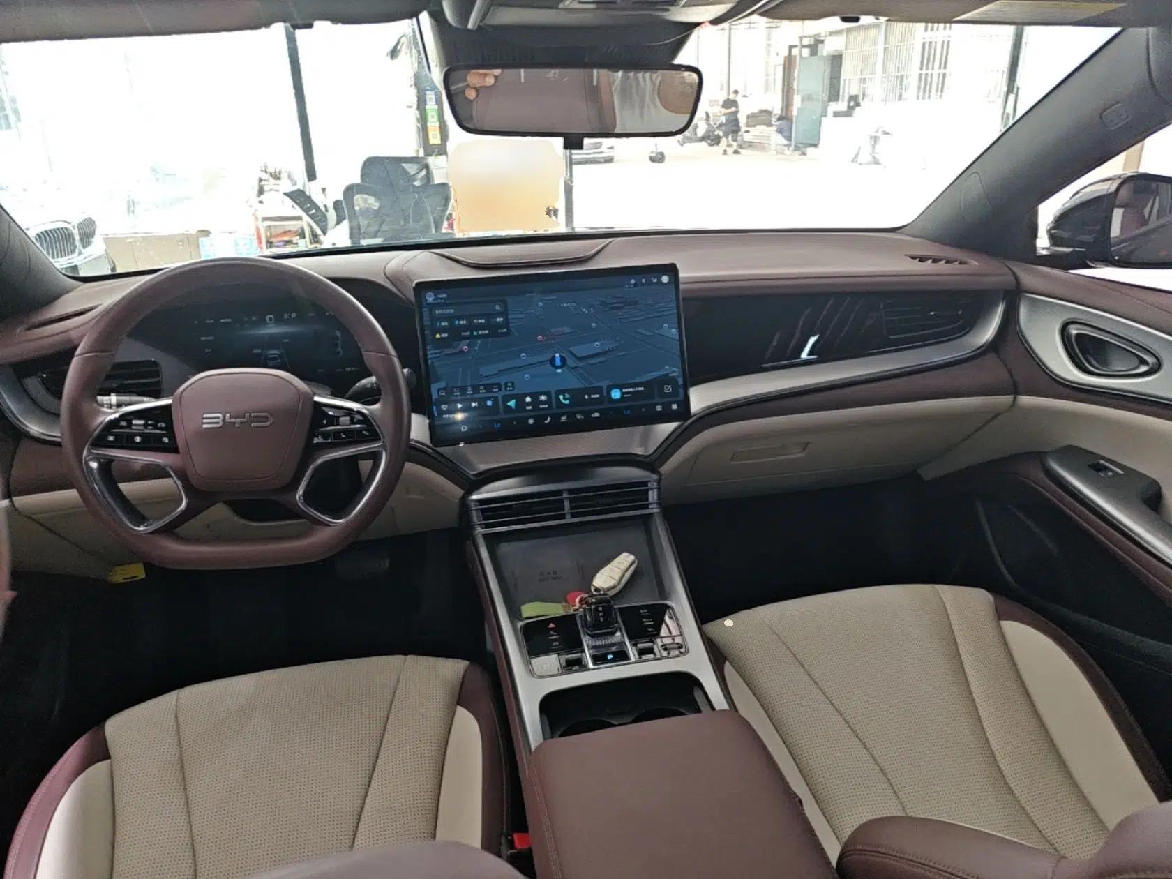 BYD Seal 07 DM-i 2025 DM-i 1.5L 125km Luxury Model — миниатюра 12