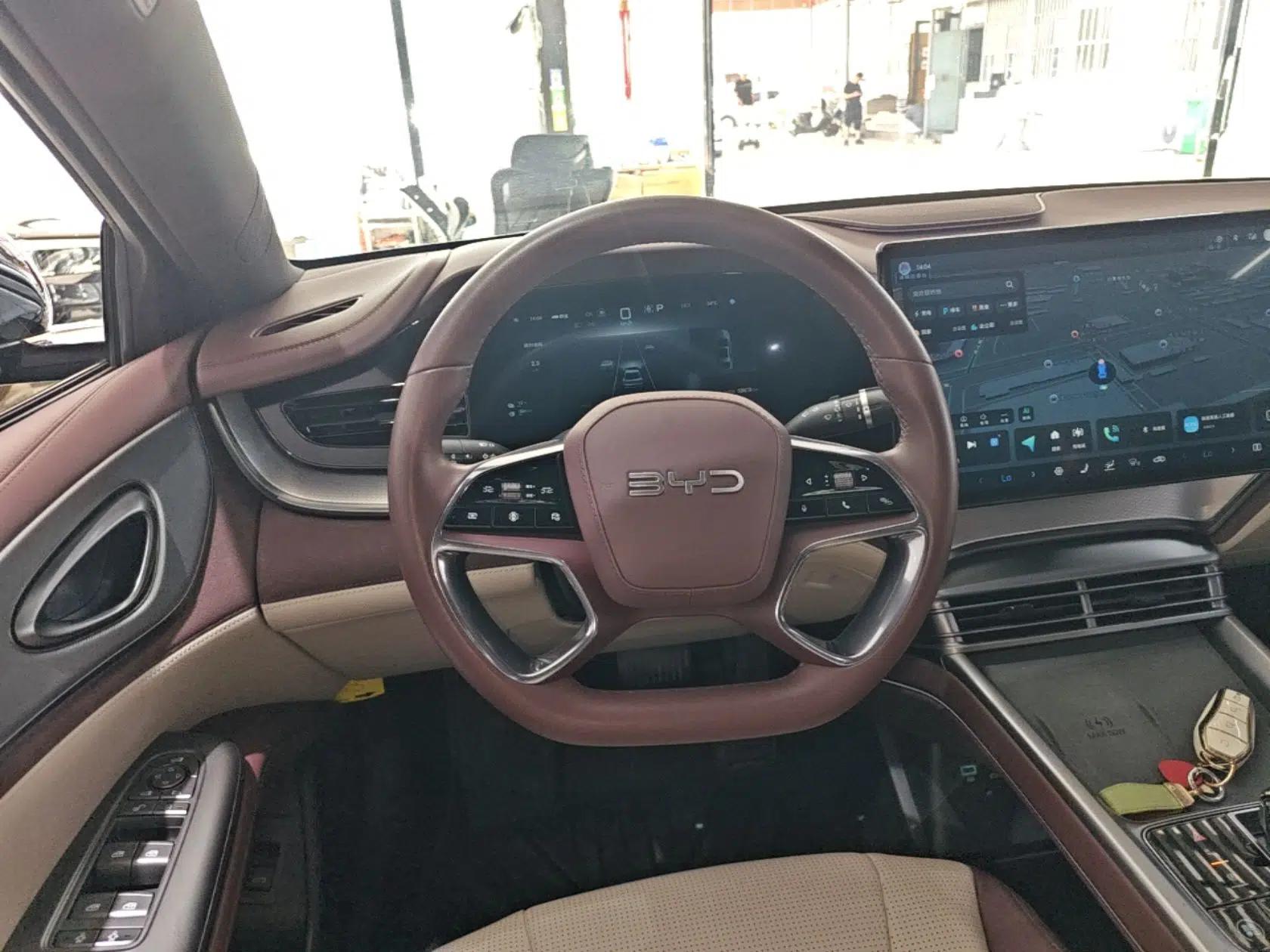 BYD Seal 07 DM-i 2025 DM-i 1.5L 125km Luxury Model — миниатюра 13