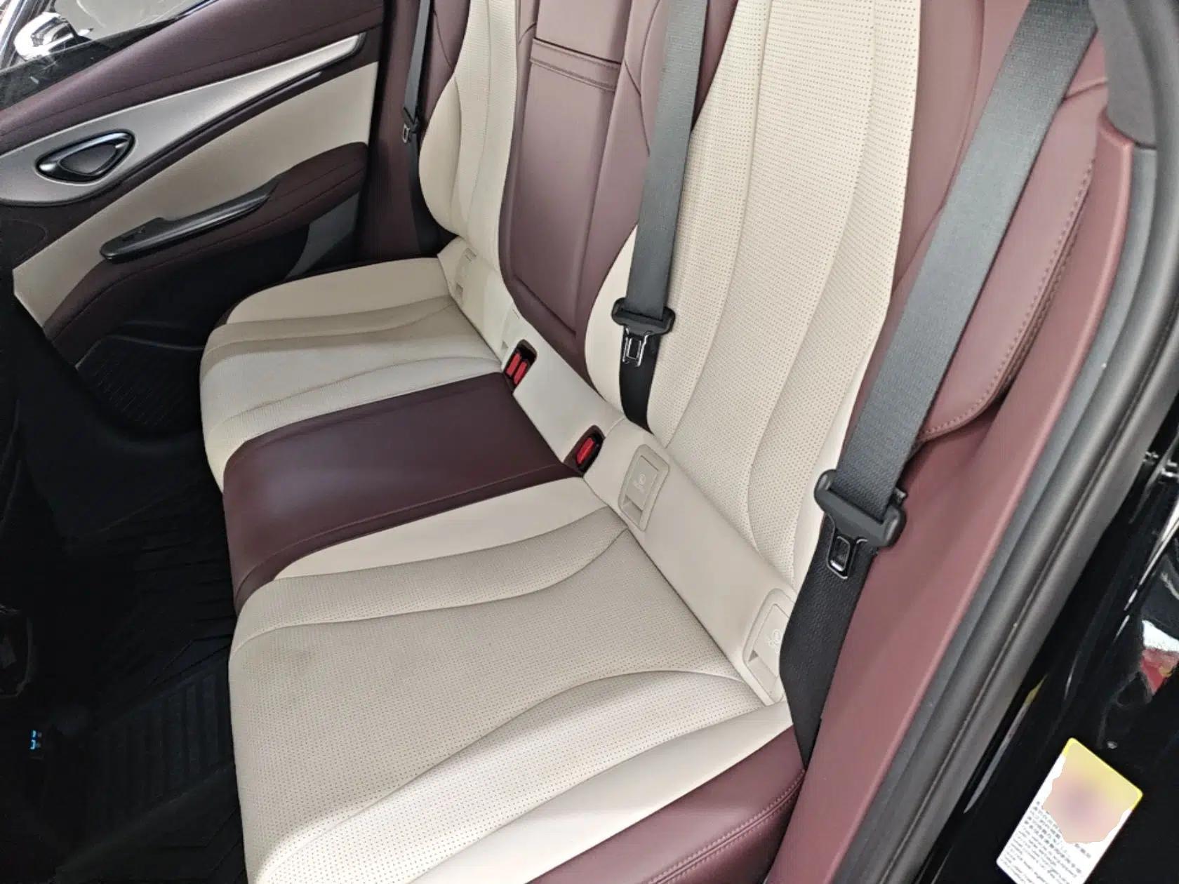 BYD Seal 07 DM-i 2025 DM-i 1.5L 125km Luxury Model — миниатюра 20