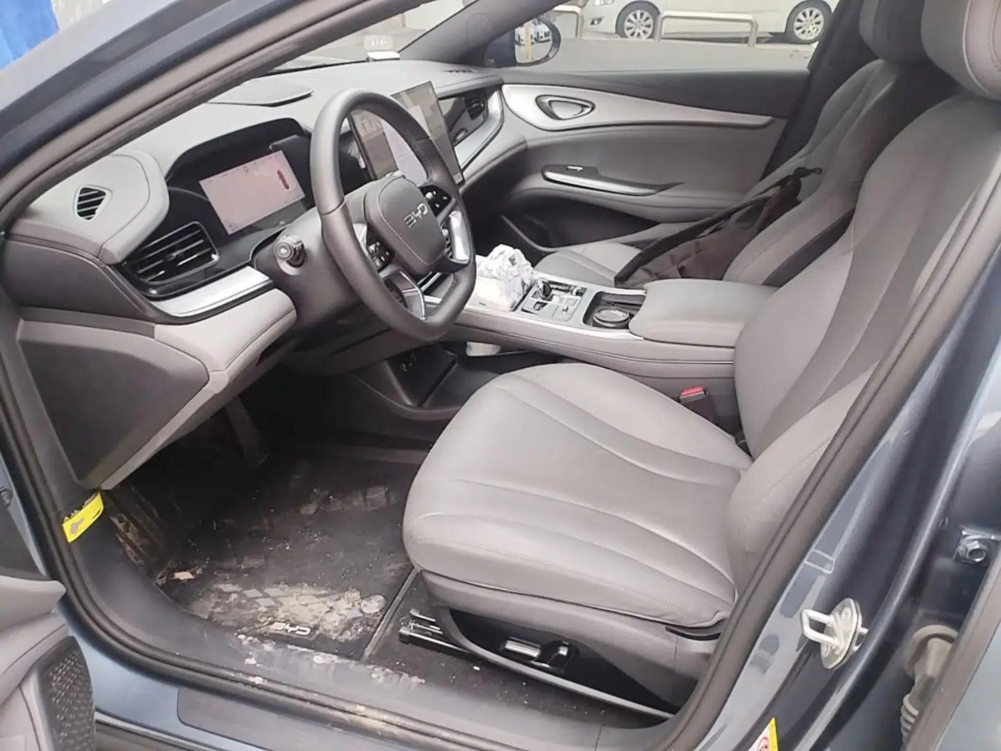 BYD Seal 07 DM-i 2025 DM-i 1.5L 125km Elite Model — миниатюра 17