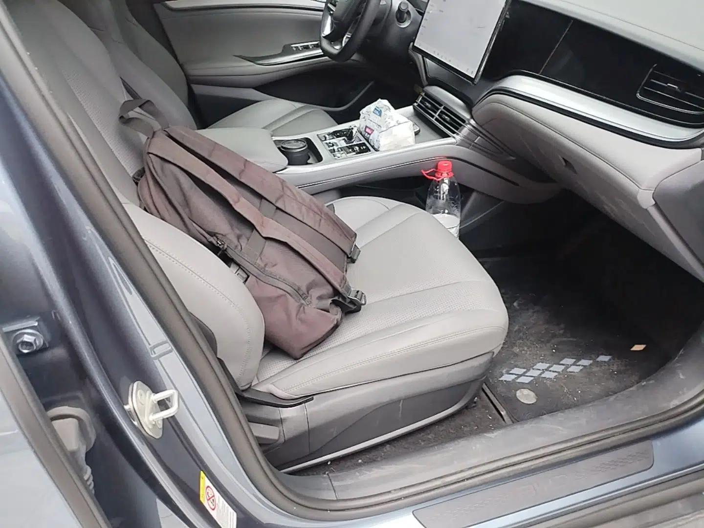 BYD Seal 07 DM-i 2025 DM-i 1.5L 125km Elite Model — миниатюра 19