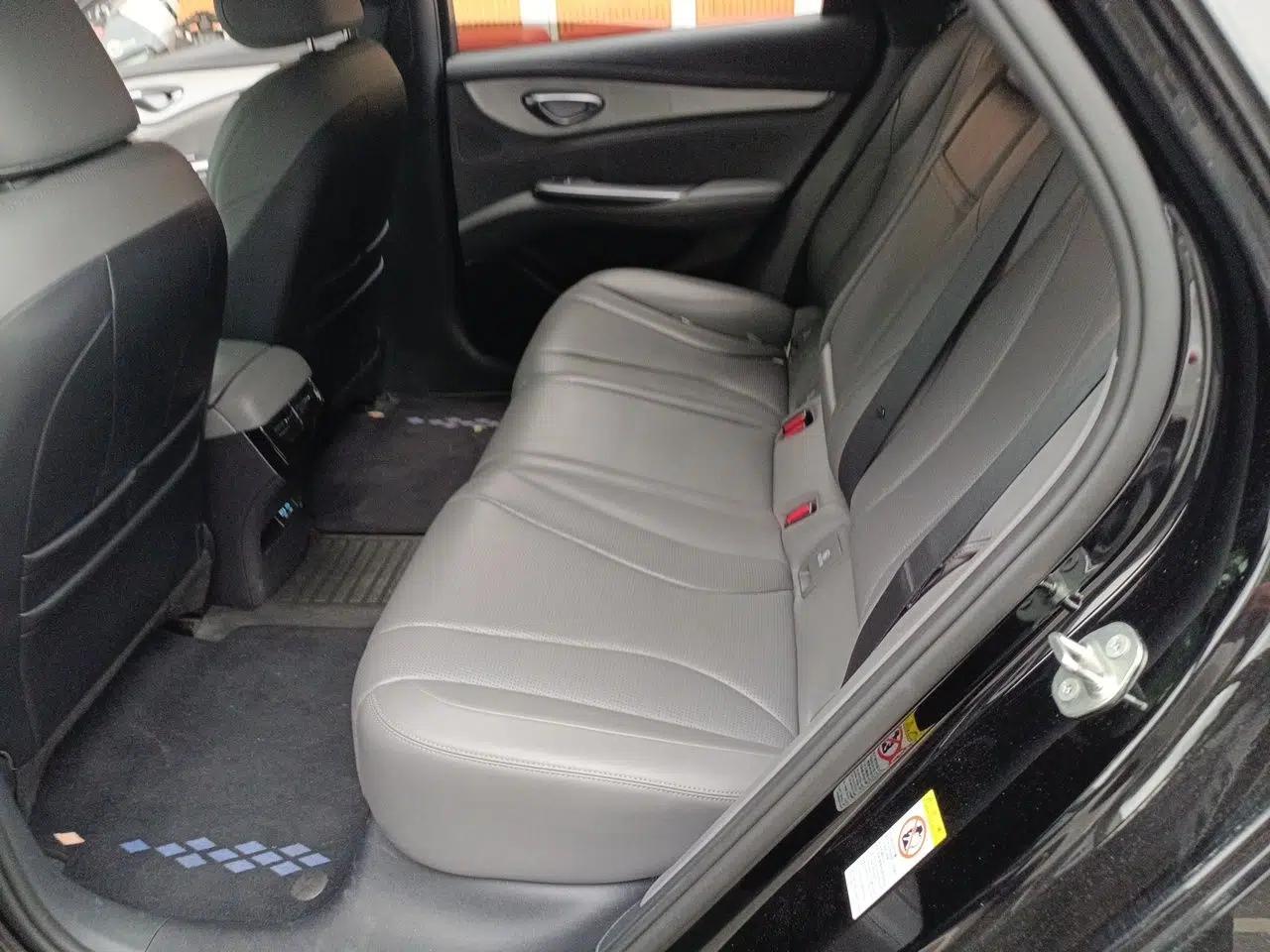 BYD Seal 07 DM-i 2025 DM-i 1.5L 70km Elite Model — миниатюра 17