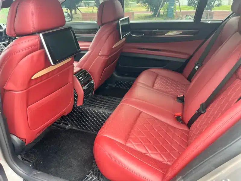 2013 BMW 7 Series 740Li Leading Edition — миниатюра 11