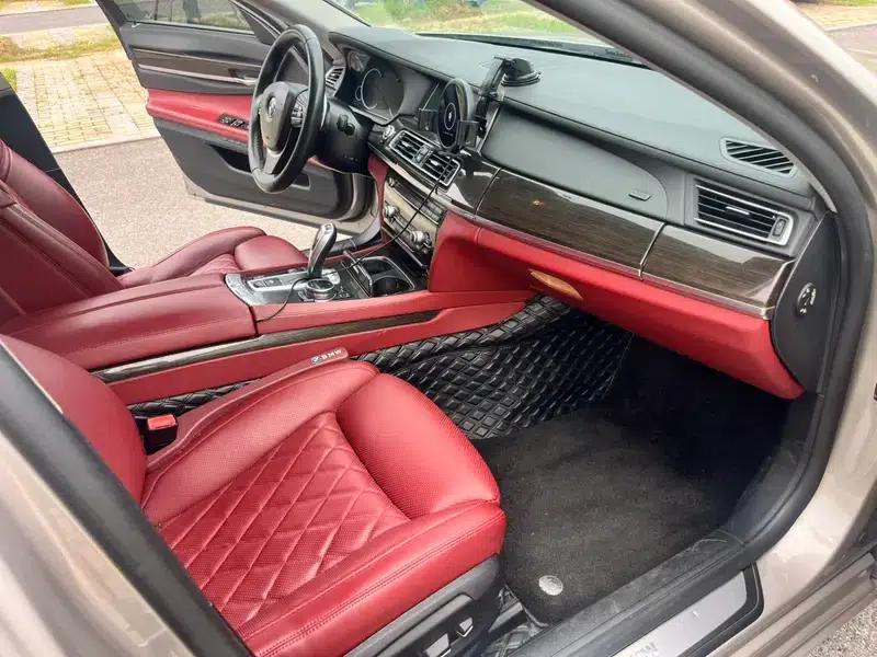2013 BMW 7 Series 740Li Leading Edition — миниатюра 8