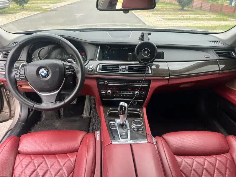 2013 BMW 7 Series 740Li Leading Edition — миниатюра 9